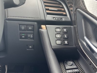 2025 Toyota ALPHARD — фото 6