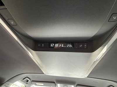 2025 Toyota ALPHARD — фото 13
