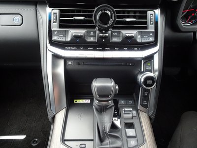 2024 Toyota LAND CRUISER 300 照片 41