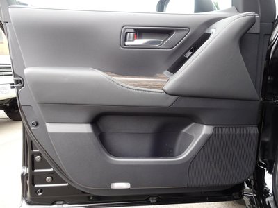 2024 Toyota LAND CRUISER 300 照片 24