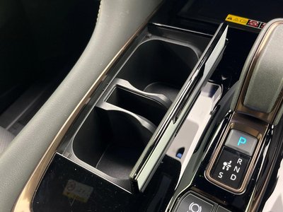 صورة 58 لـ 2025 Toyota VELLFIRE