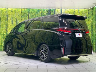 صورة 29 لـ 2025 Toyota VELLFIRE