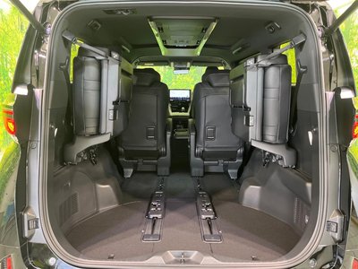 صورة 11 لـ 2025 Toyota VELLFIRE
