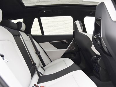 2025 BMW M5 TOURING 照片 13