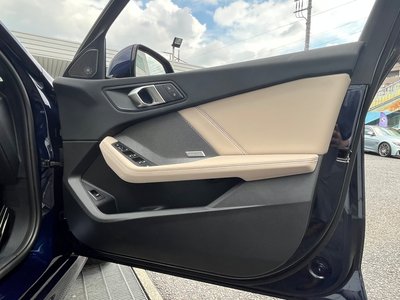 2026 BMW 1 SERIES photo 9