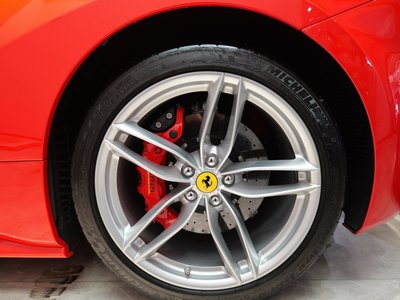 2016 Ferrari 488 GTB 照片 21