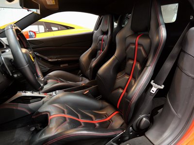 2016 Ferrari 488 GTB 照片 9
