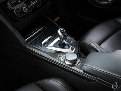 صورة 9 لـ 2018 BMW M4 COUPE