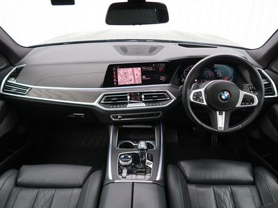 2022 BMW X7 — фото 13