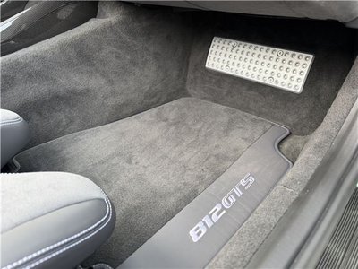 صورة مصغرة 45 لـ 2021 Ferrari 812 GTS