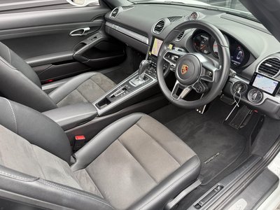 2021 Porsche 718 thumbnail 20