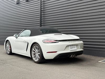 2021 Porsche 718 photo 10