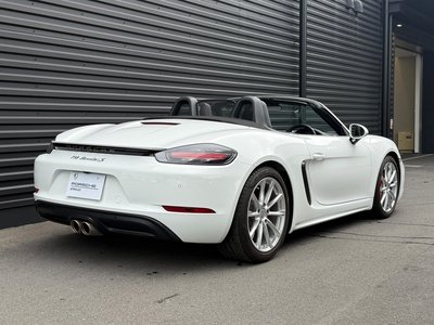 2021 Porsche 718 photo 16