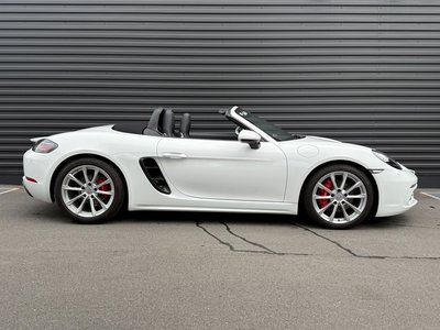 2021 Porsche 718 photo 15