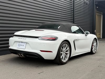 2021 Porsche 718 photo 8