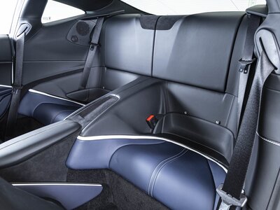 صورة 16 لـ 2021 Ferrari ROMA
