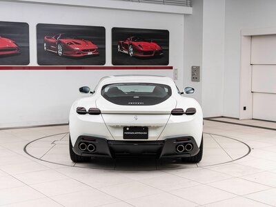 صورة 33 لـ 2021 Ferrari ROMA