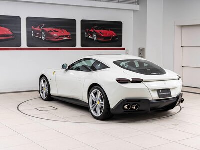صورة 34 لـ 2021 Ferrari ROMA