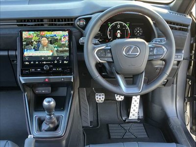 2025 Lexus LBX thumbnail 20