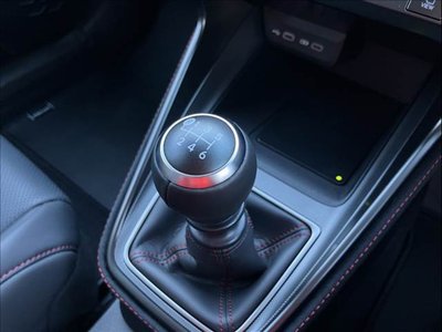 2025 Lexus LBX thumbnail 28