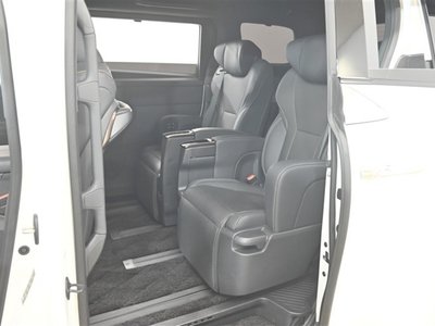 2024 Toyota ALPHARD — фото 11