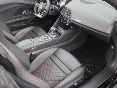 صورة 26 لـ 2021 AUDI R8 SPYDER