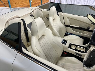 2016 Aston Martin DB9 VOLANTE 照片 12