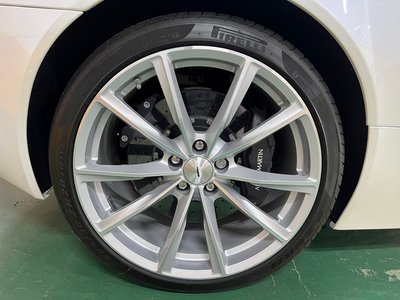 2016 Aston Martin DB9 VOLANTE 照片 26