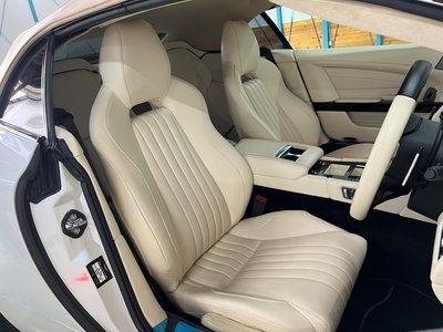 2016 Aston Martin DB9 VOLANTE 照片 13