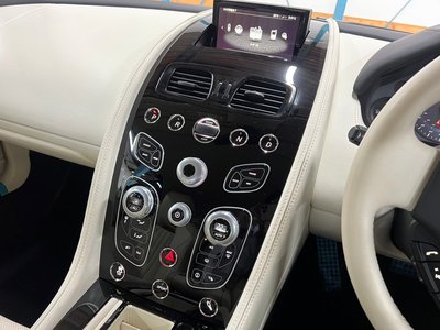 2016 Aston Martin DB9 VOLANTE 照片 17
