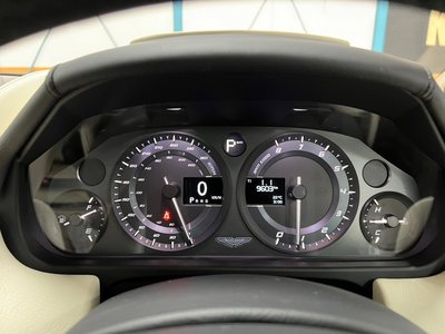 2016 Aston Martin DB9 VOLANTE 照片 16