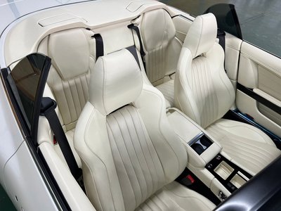 2016 Aston Martin DB9 VOLANTE 照片 11