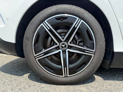 2023 Mercedes-BENZ EQE photo 13