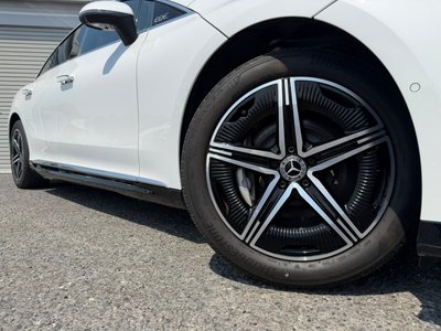 2023 Mercedes-BENZ EQE photo 12