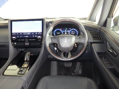 صورة 7 لـ 2023 Toyota VELLFIRE