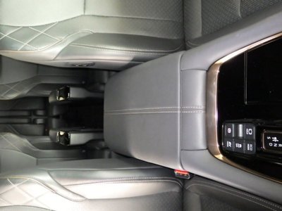 صورة 17 لـ 2023 Toyota VELLFIRE