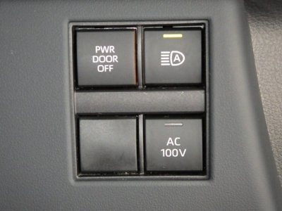صورة 13 لـ 2023 Toyota VELLFIRE
