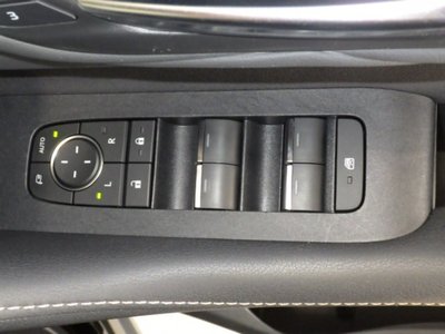 صورة 14 لـ 2023 Toyota VELLFIRE