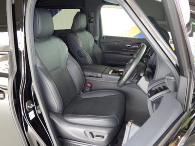 صورة 18 لـ 2023 Toyota VELLFIRE