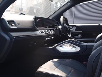 2025 Mercedes-BENZ GLE photo 8