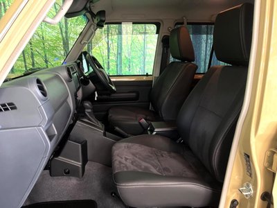 2025 Toyota LAND CRUISER 70 照片 43