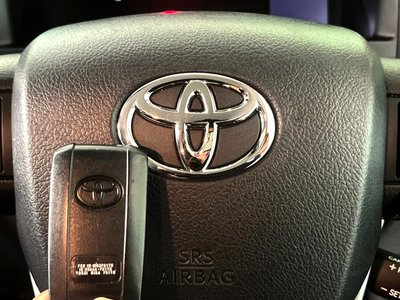 2025 Toyota LAND CRUISER 70 照片 40
