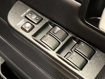 2025 Toyota LAND CRUISER 70 照片 34