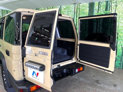 2025 Toyota LAND CRUISER 70 照片 46
