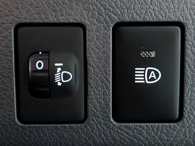 2025 Toyota LAND CRUISER 70 照片 33