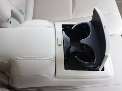 صورة 28 لـ 2023 Toyota LAND CRUISER PRADO