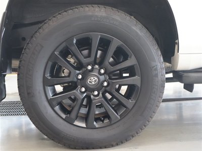 صورة 35 لـ 2023 Toyota LAND CRUISER PRADO