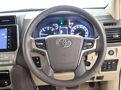 صورة 6 لـ 2023 Toyota LAND CRUISER PRADO