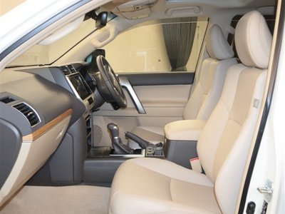 صورة 24 لـ 2023 Toyota LAND CRUISER PRADO