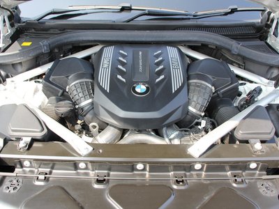 صورة 4 لـ 2021 BMW X5